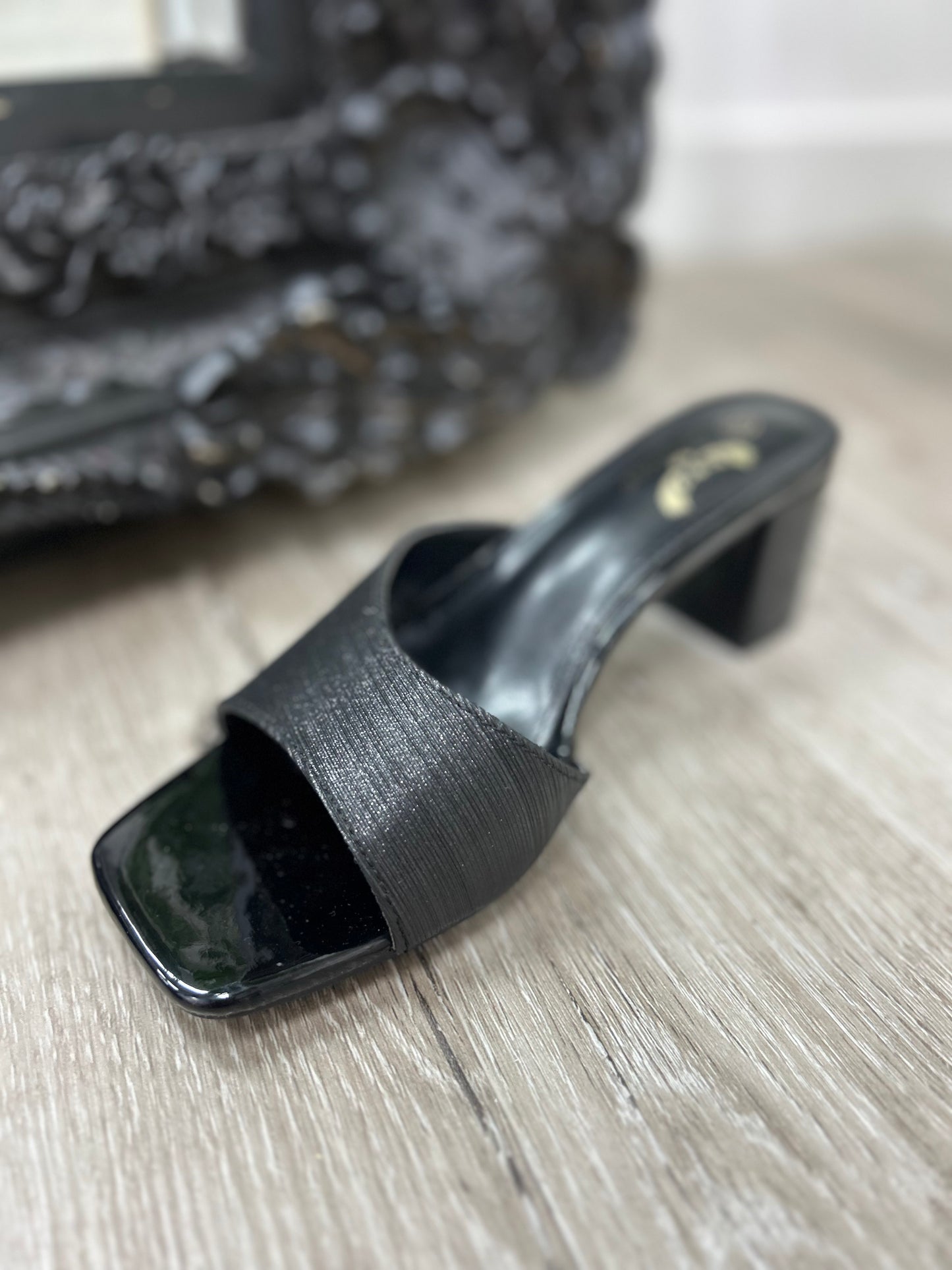 Goldie Heels - BLACK