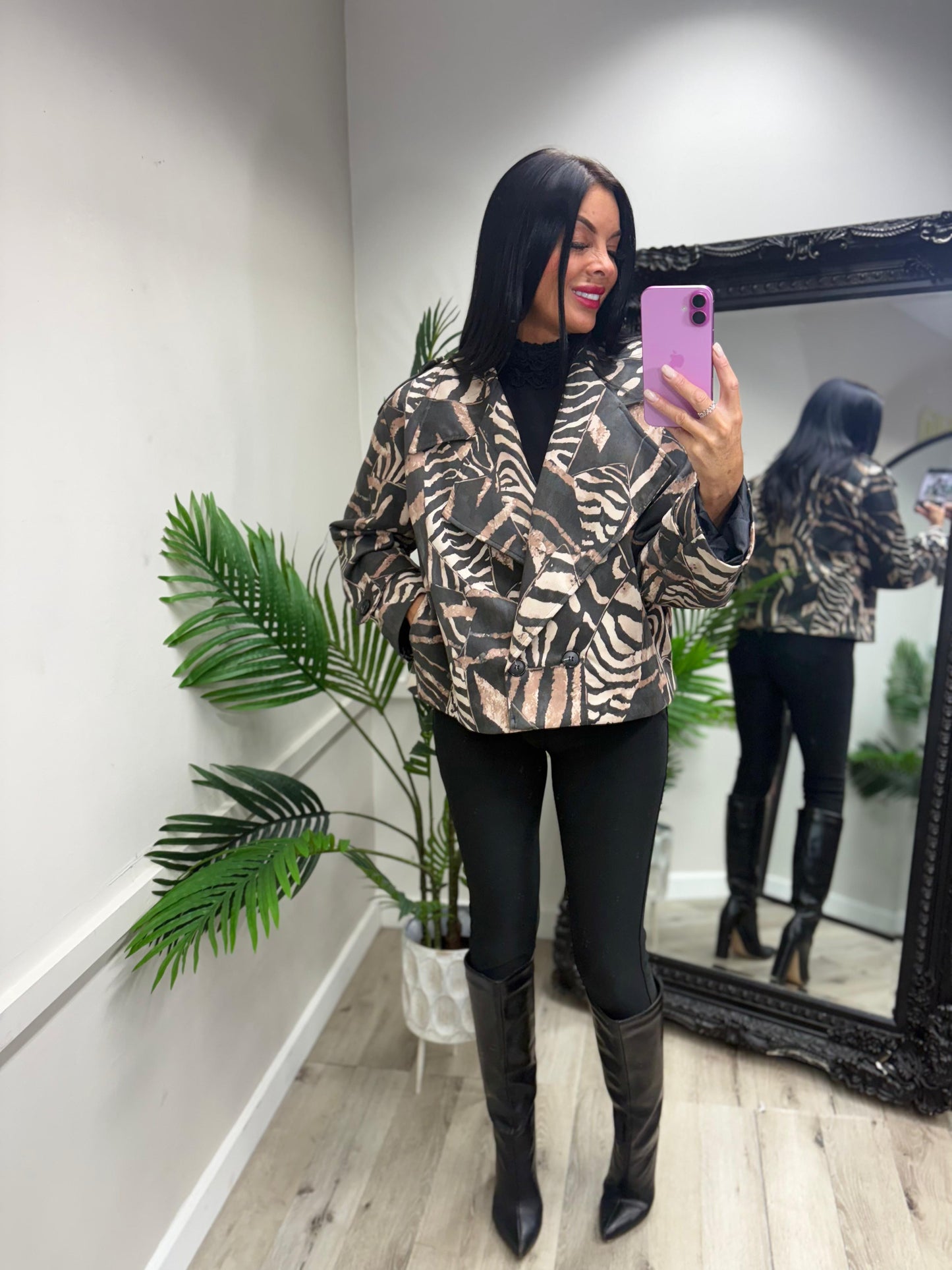 Roxy Jacket - Black