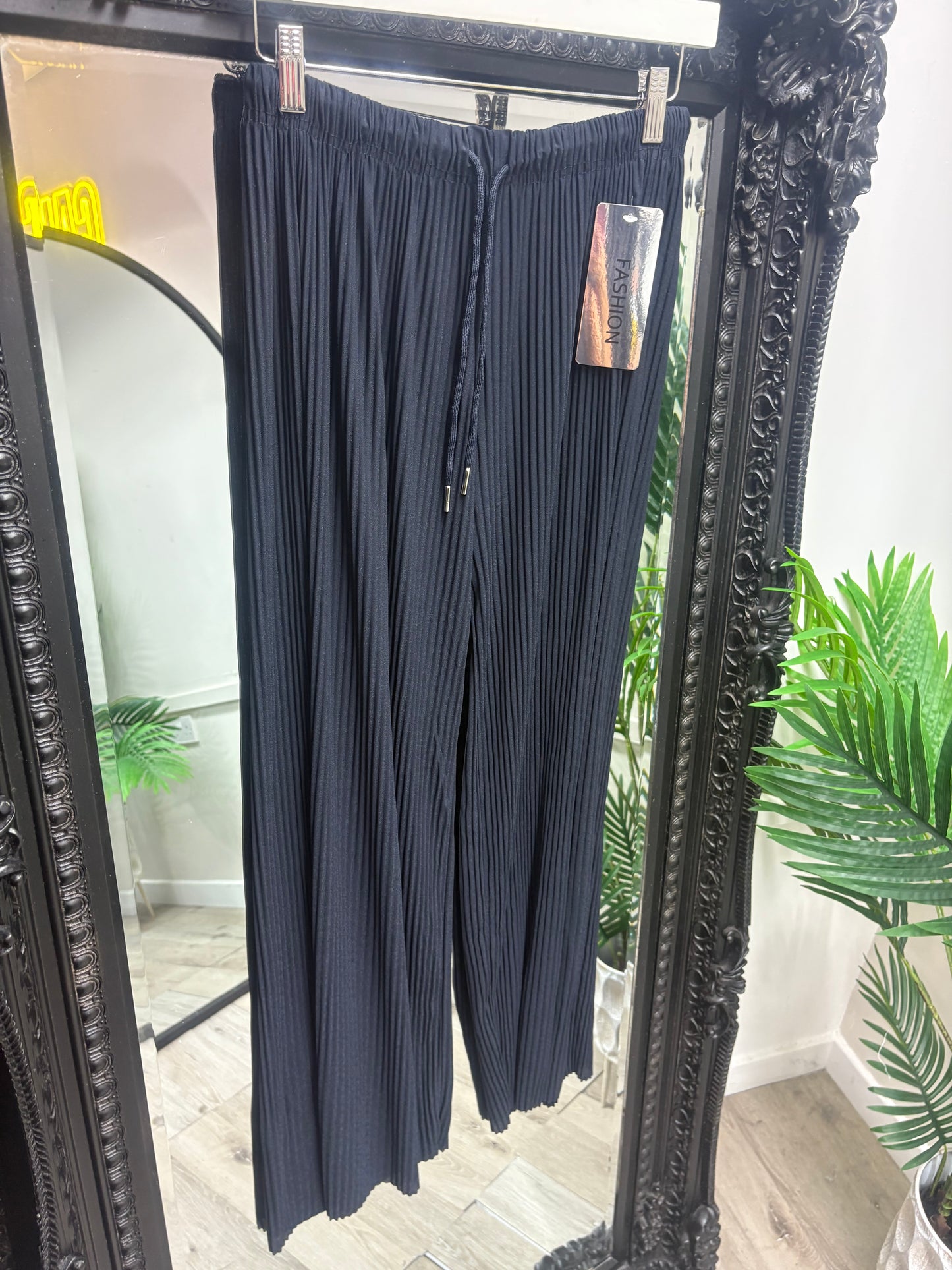 Black Crinkle Trousers