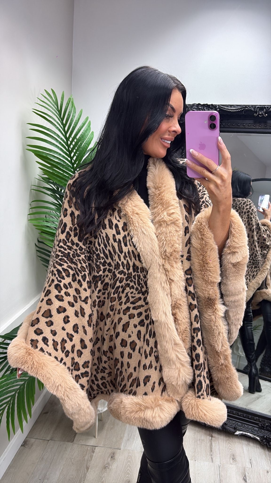 Leopard Cape - Tan