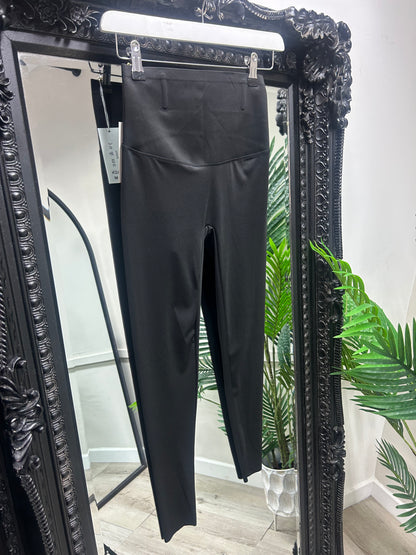 Black Energy Leggings