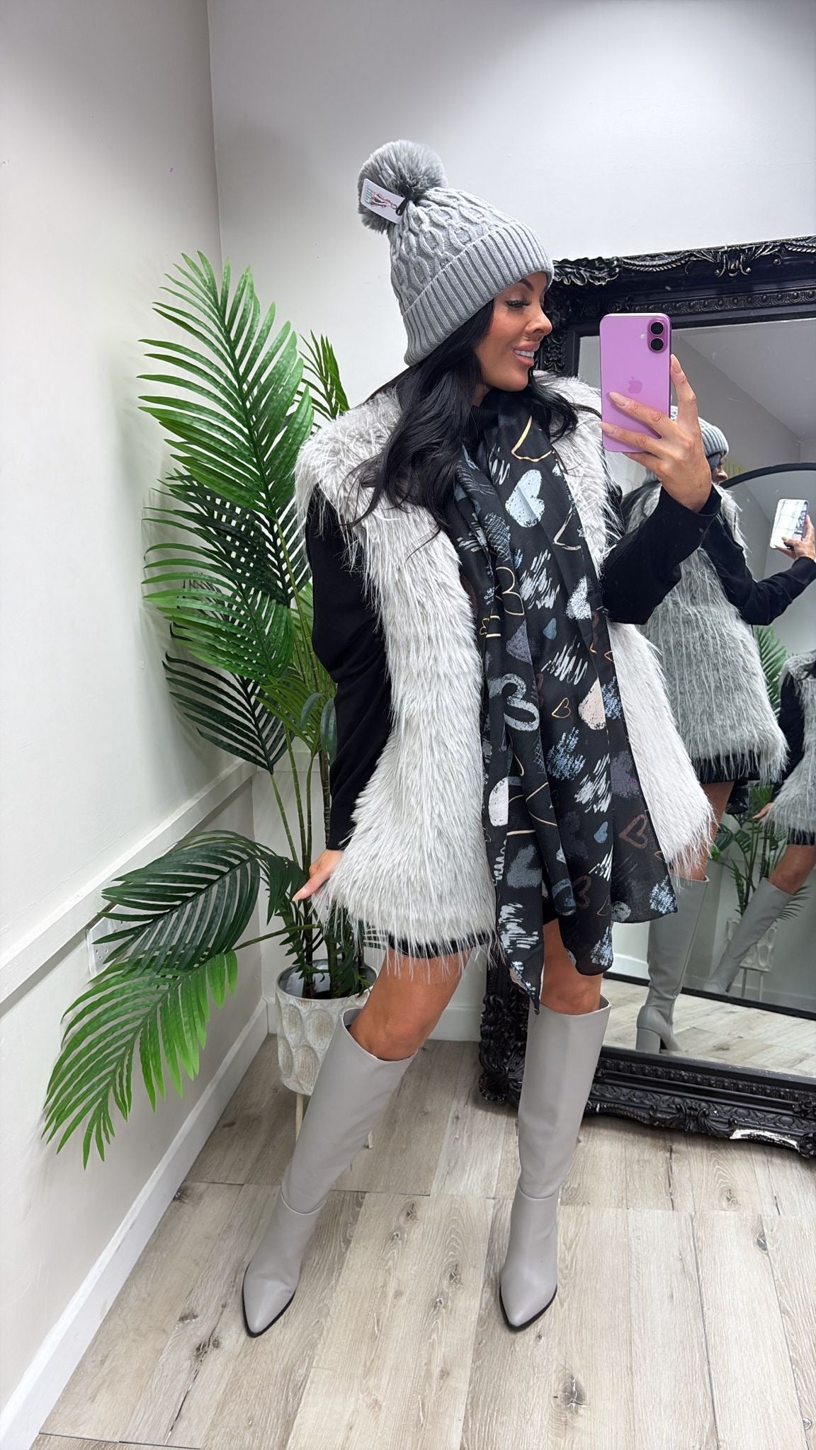 Fluffy Gilet  - Grey