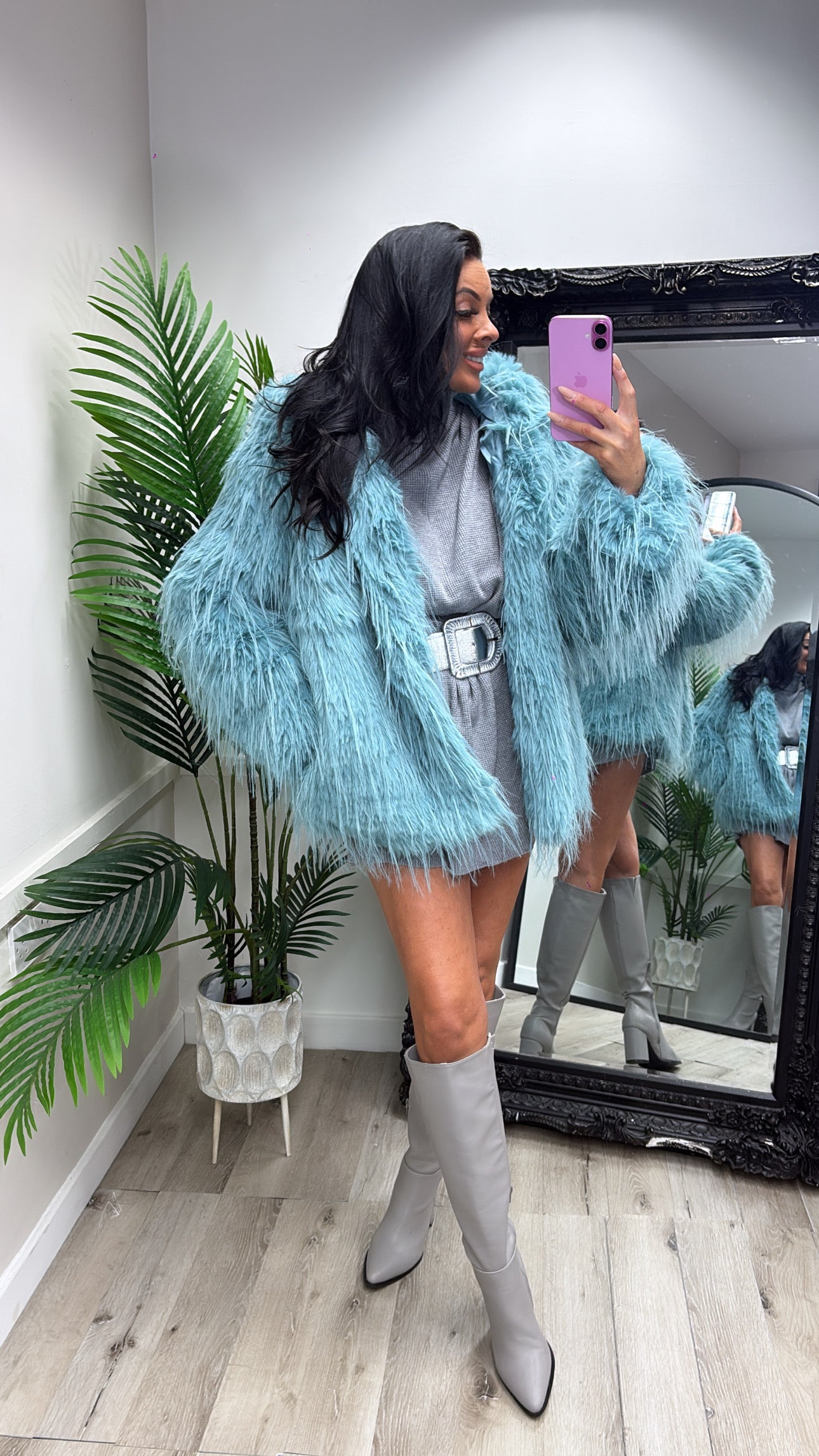 Fluffy Coat - Blue