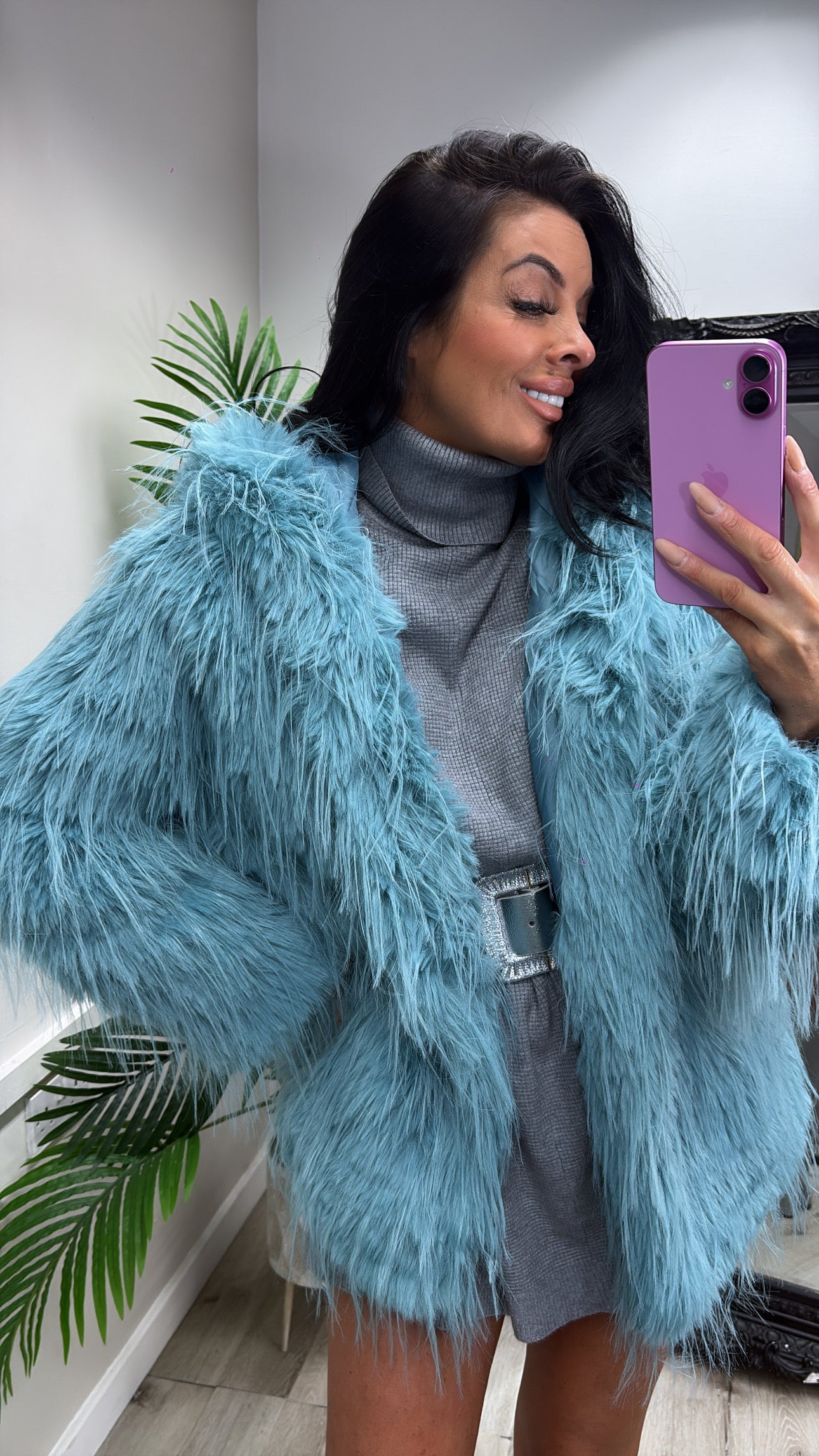 Fluffy Coat - Blue