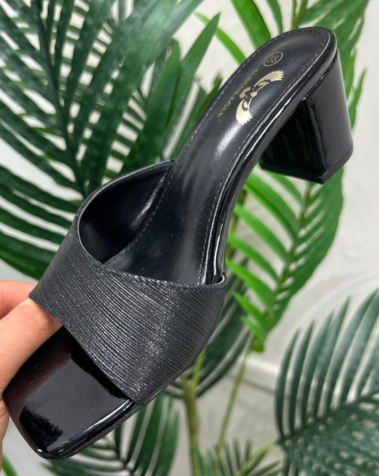 Goldie Heels - BLACK